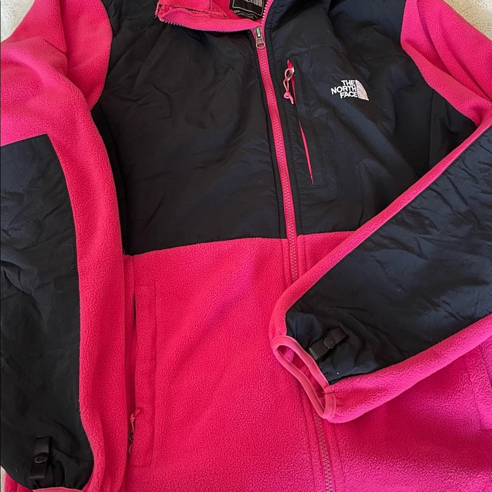 North face Women’s Fuschia/Pink & Black Denali Jacket